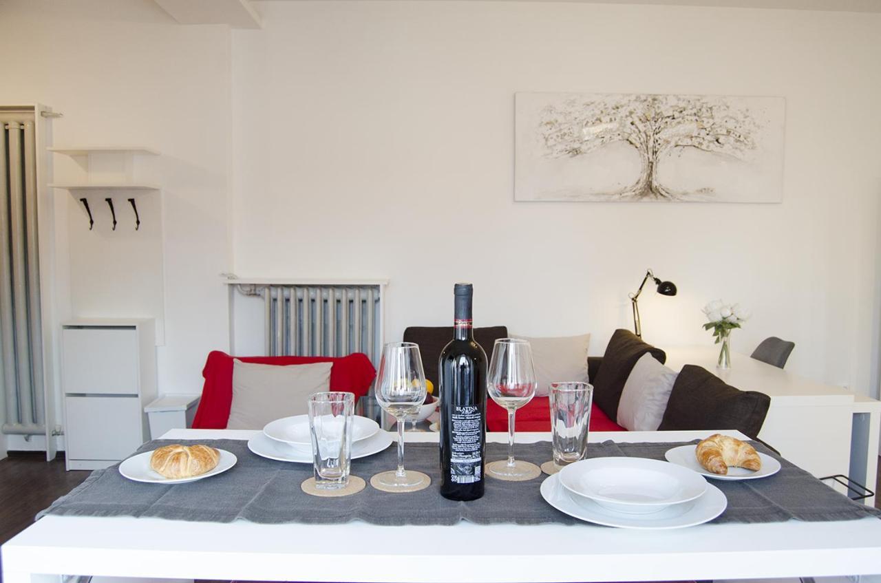 Studio Apartment With A View Of Ban Jelacic Square 萨格勒布 外观 照片